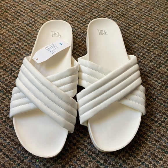Time And Tru Shoes Women’s White Sandal’s Size 11 New With Tags - Picture 3 of 5